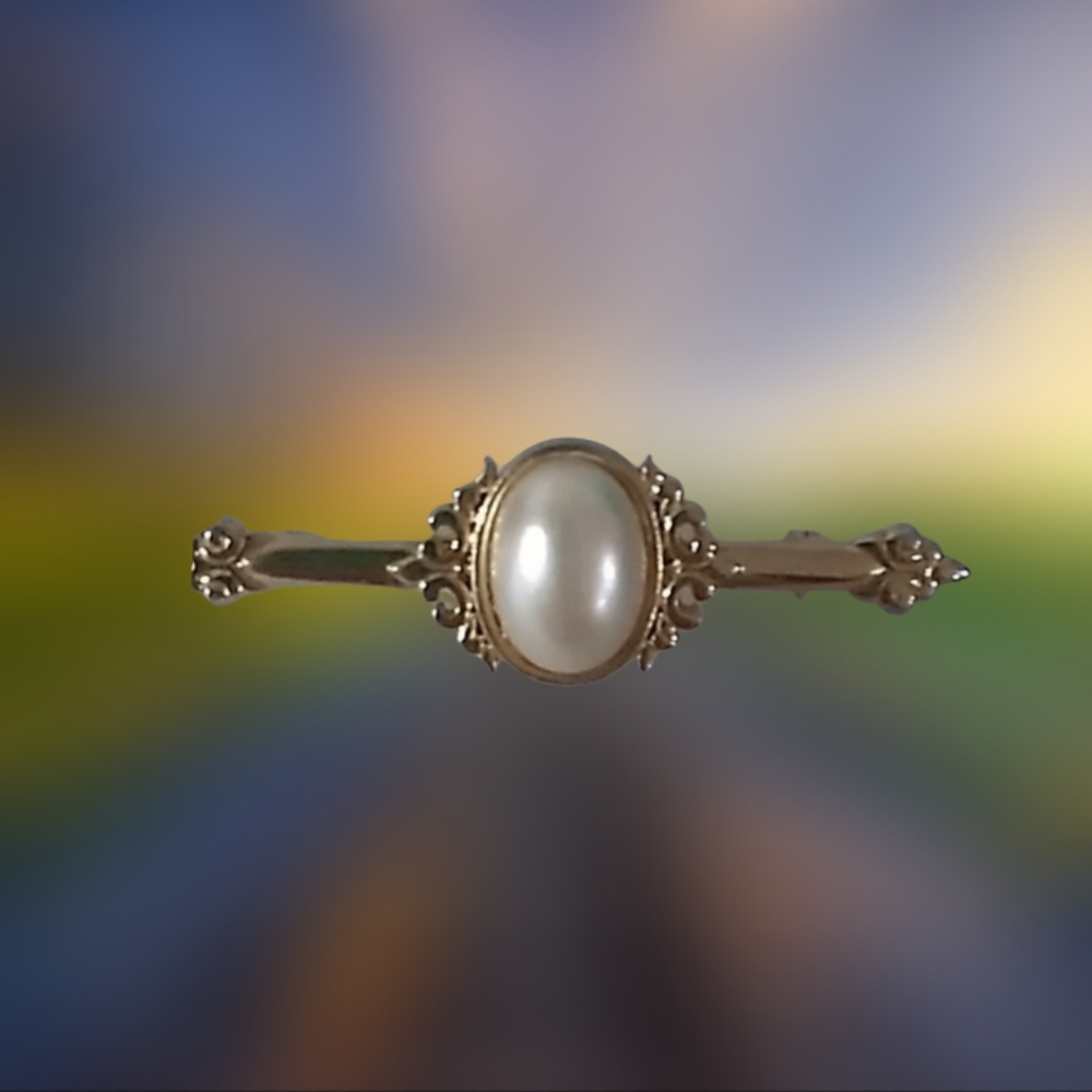 VINTAGE Victorian Style  Brooch